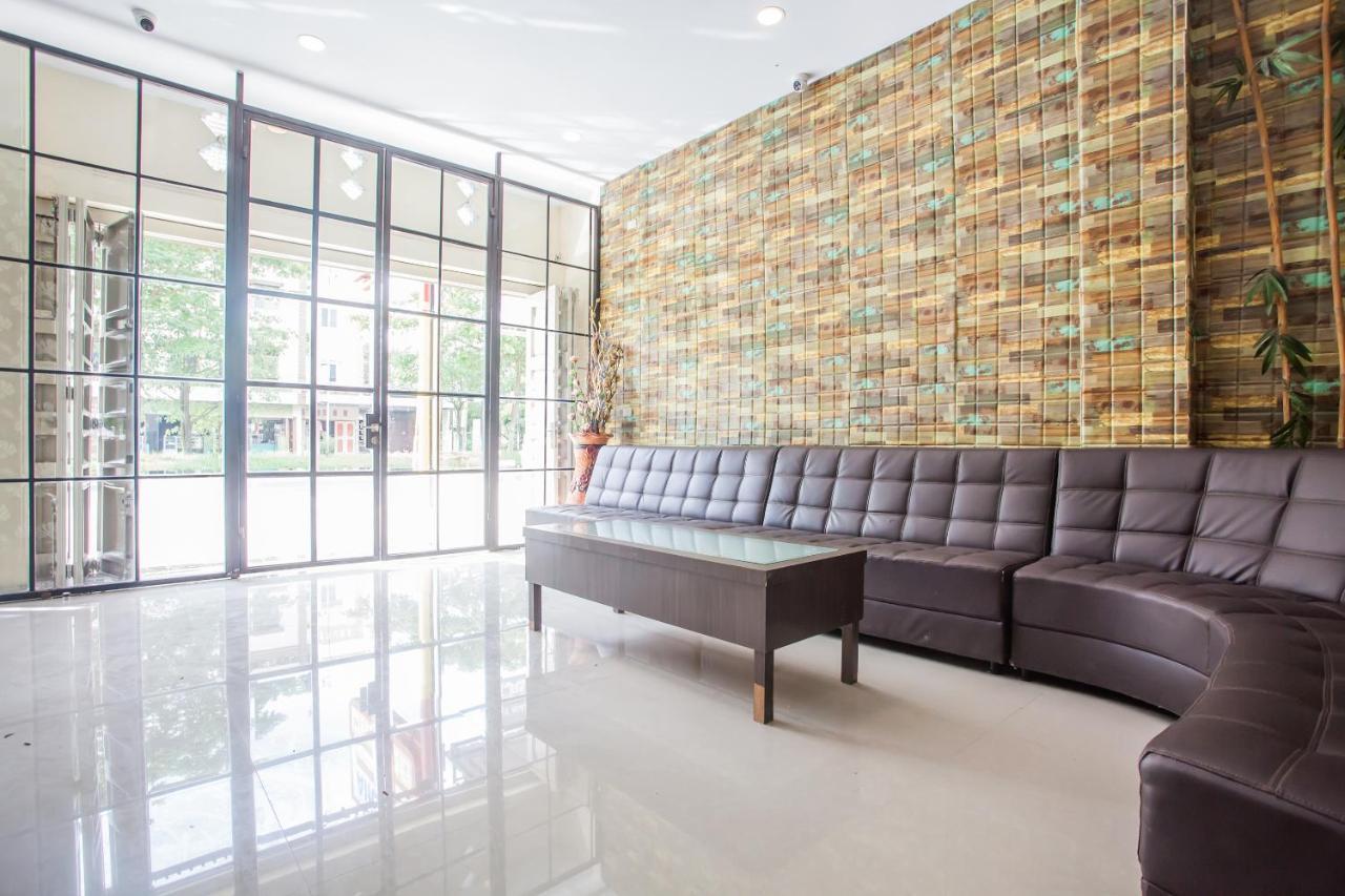 Oyo 2361 Hotel Winston Glugur المظهر الخارجي الصورة