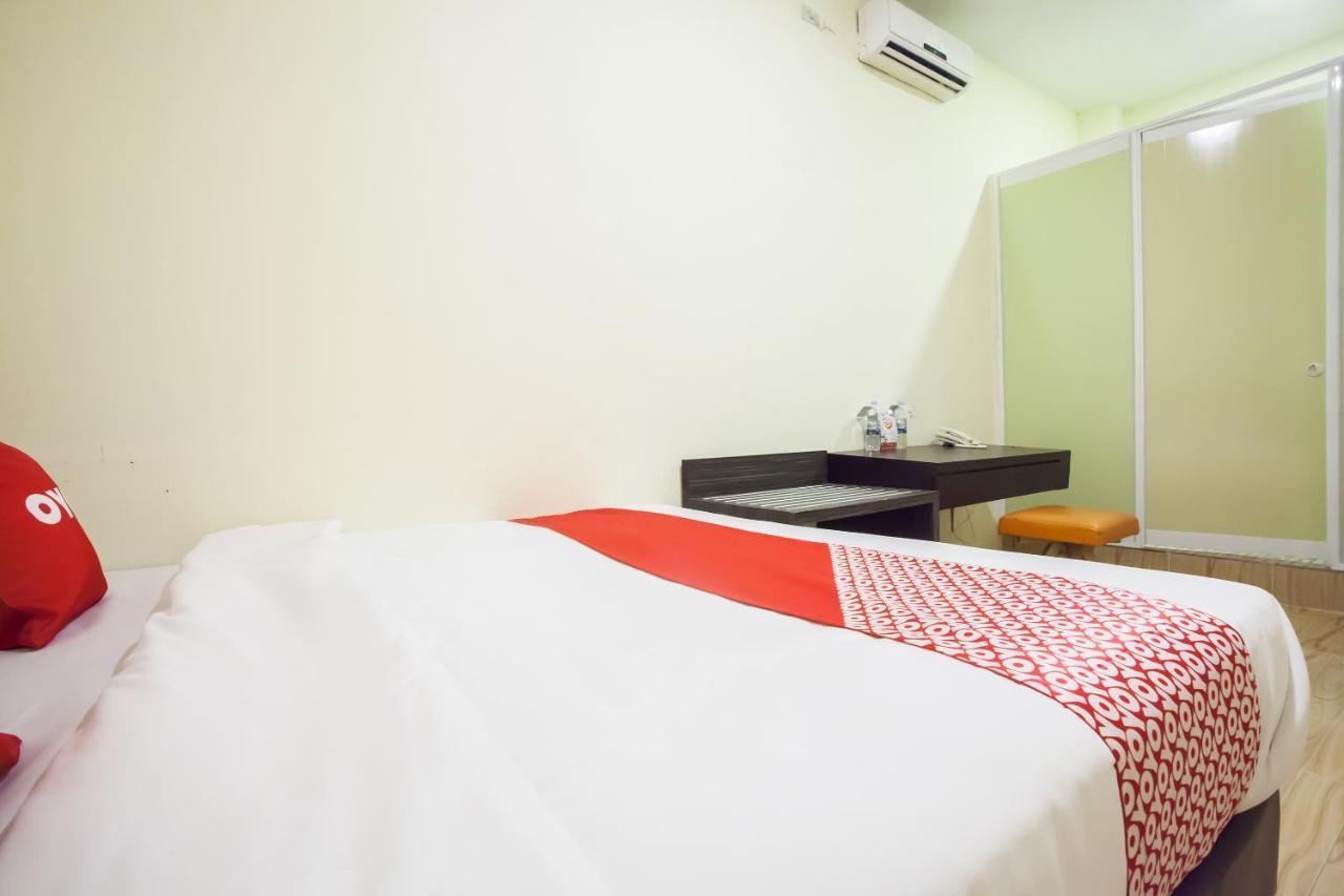 Oyo 2361 Hotel Winston Glugur المظهر الخارجي الصورة