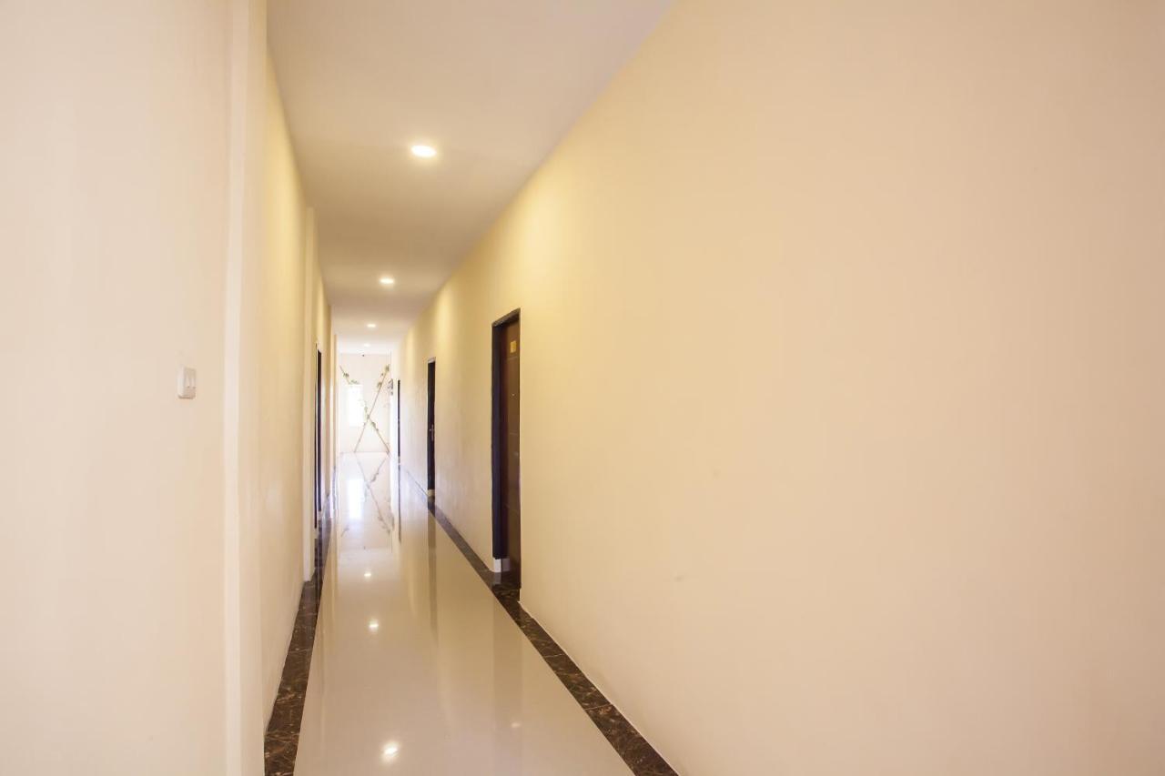 Oyo 2361 Hotel Winston Glugur المظهر الخارجي الصورة